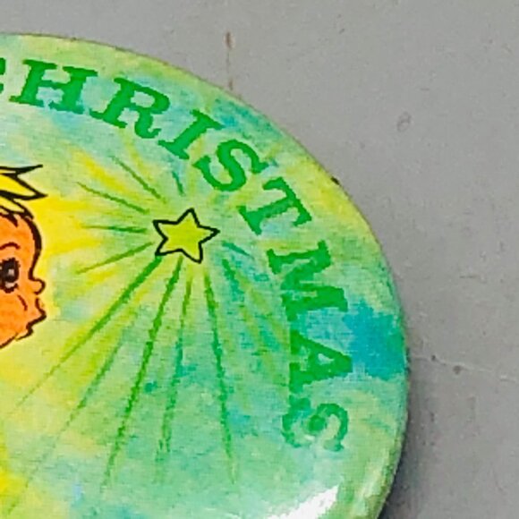 vintage pins collectors pin Merry Christmas Pin Button angel boy looking READ - Picture 3 of 4